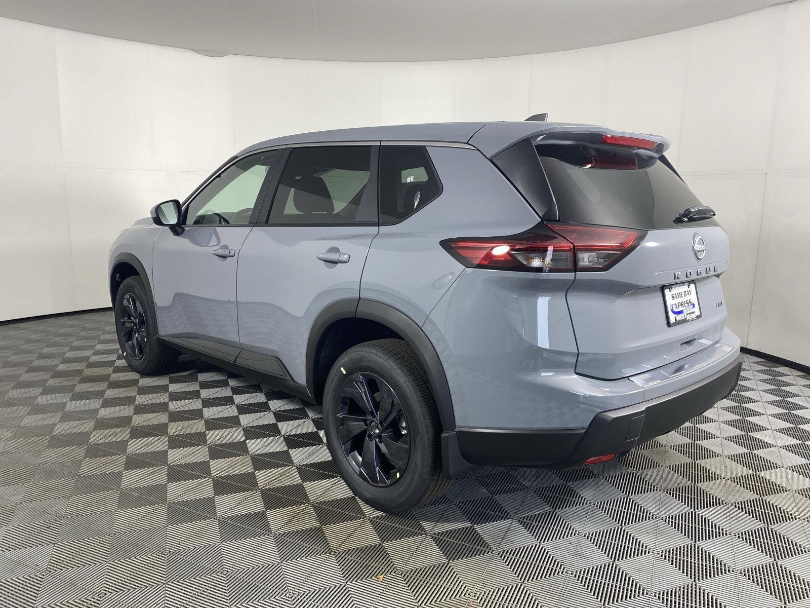 New 2026 Boulder Gray Pearl Nissan SV image 17