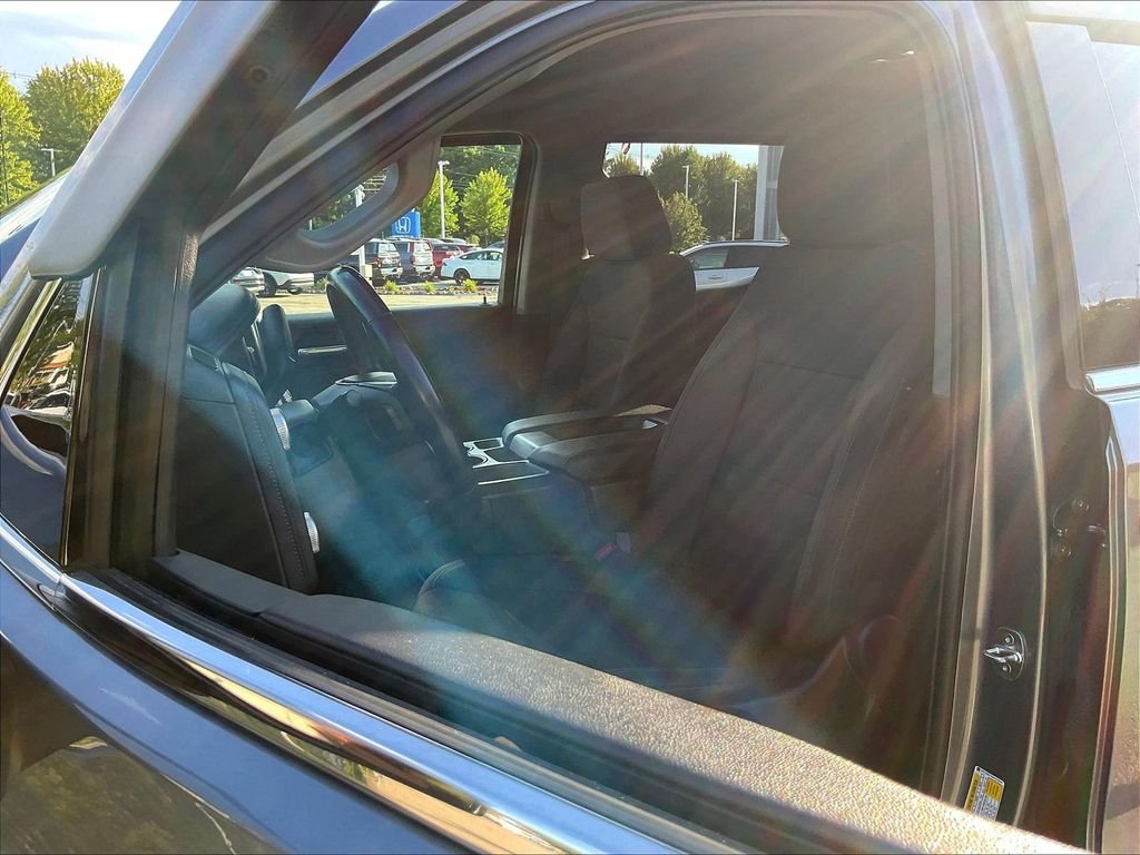 Used 2021 Gray GMC SLE image 10
