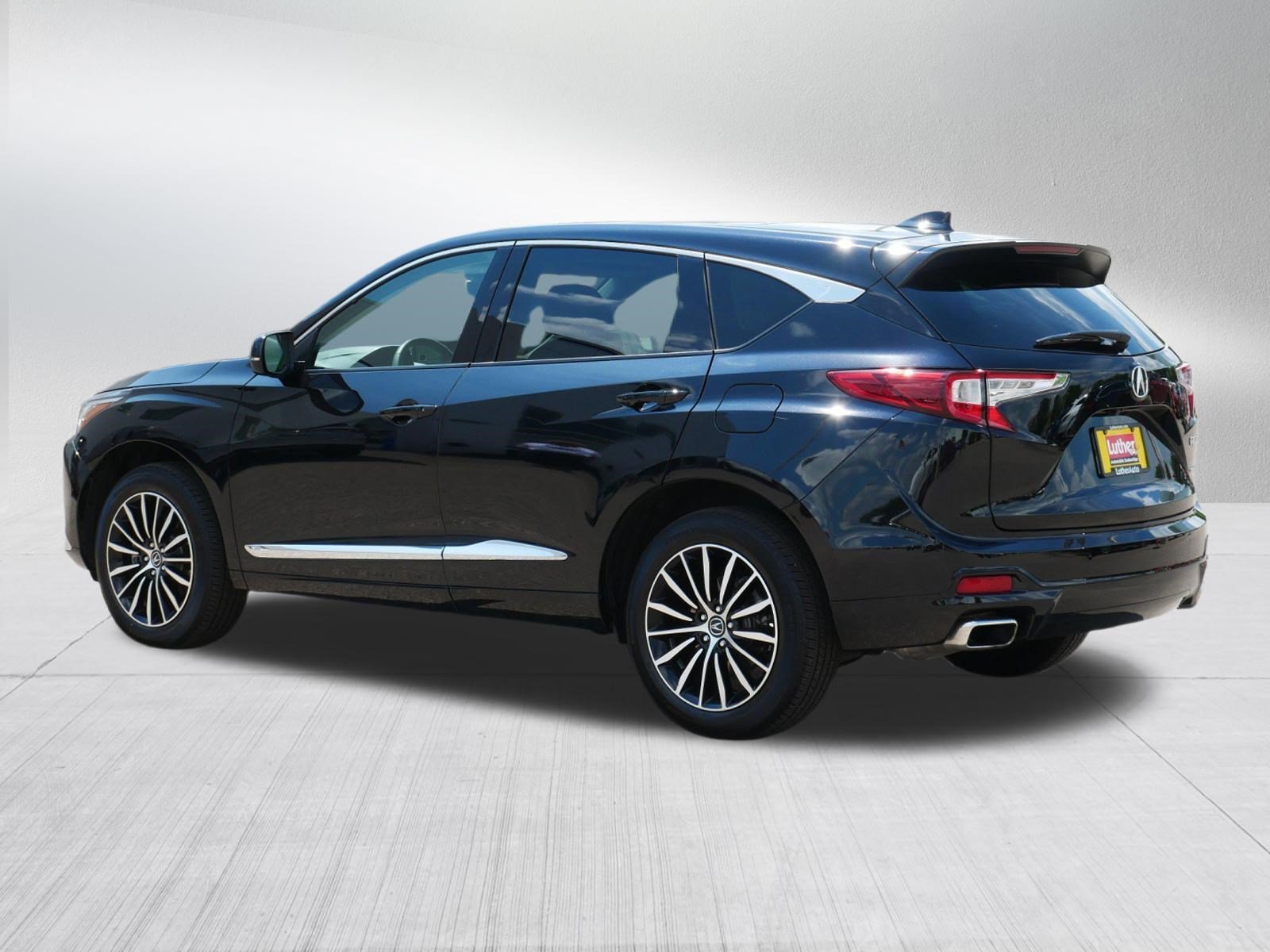 Used 2025 Majestic Black Pearl Acura w/Advance Package image 5