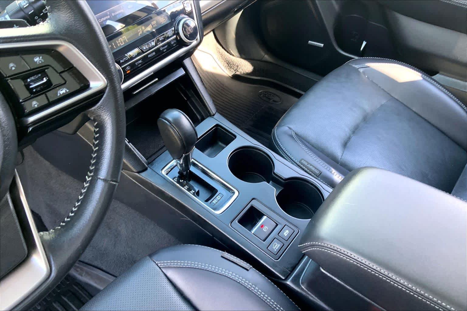 Used 2018 Twilight Blue Metallic Subaru Limited image 14