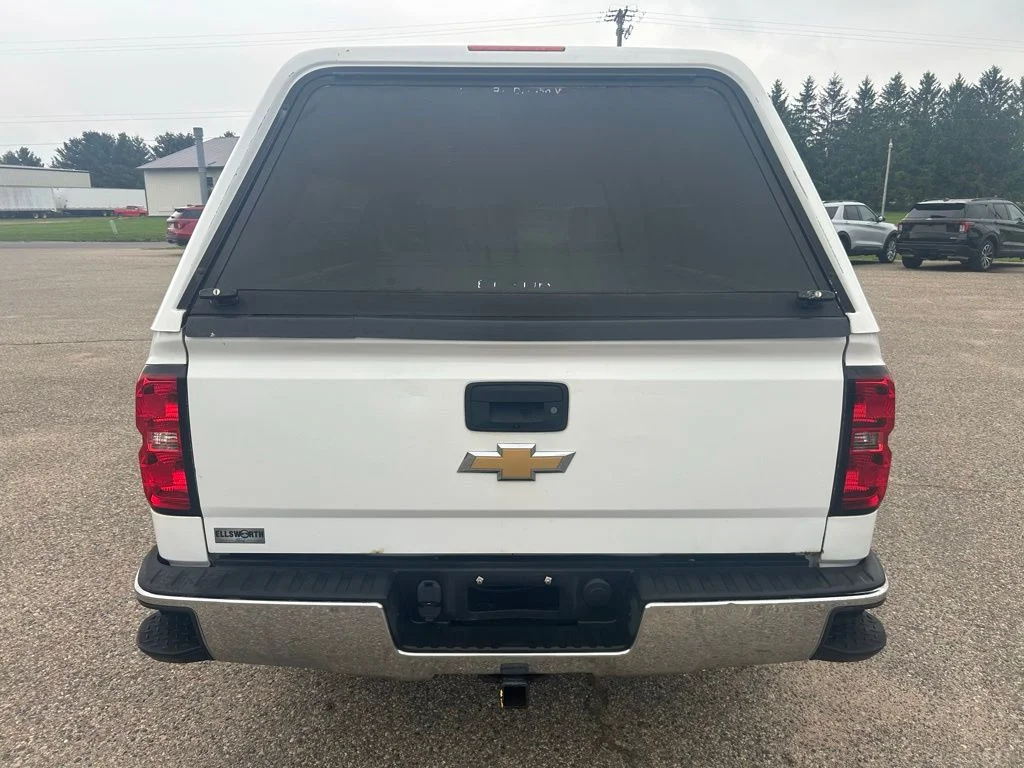 Used 2015 Summit White Chevrolet WT image 6