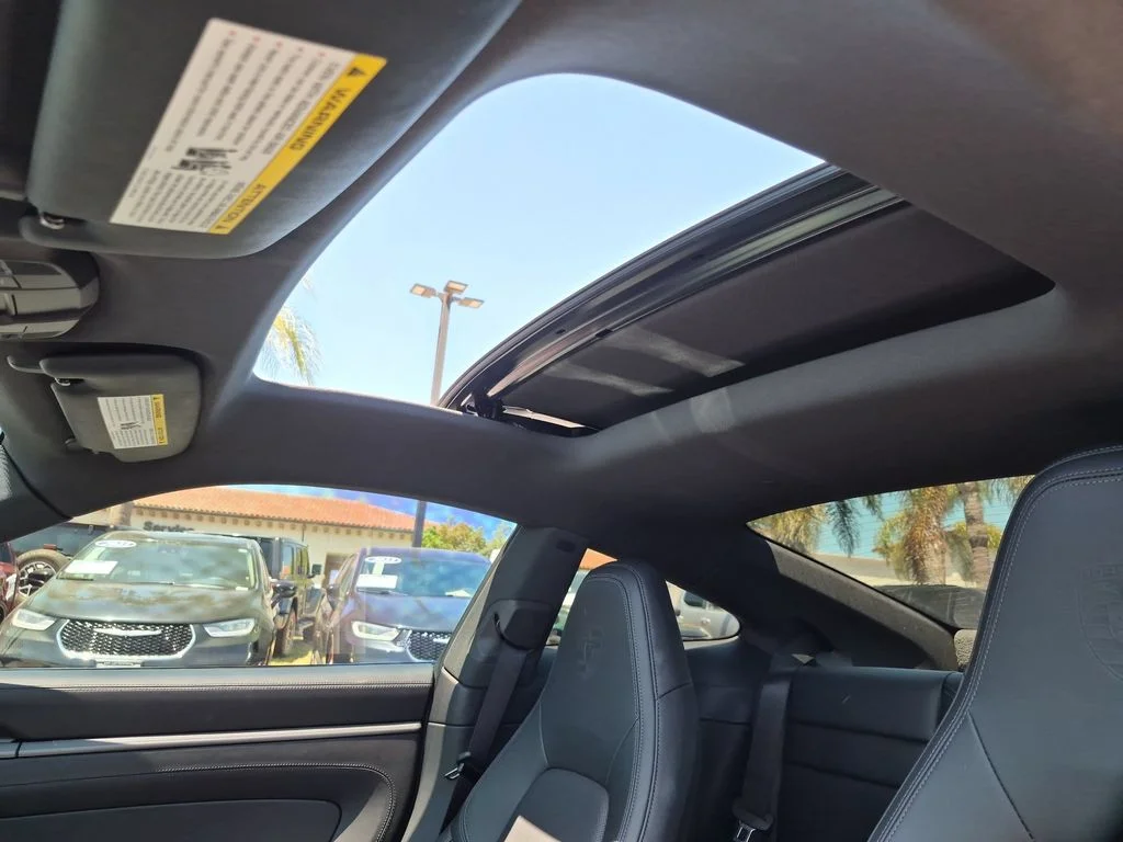 Used 2024  Porsche  image 23