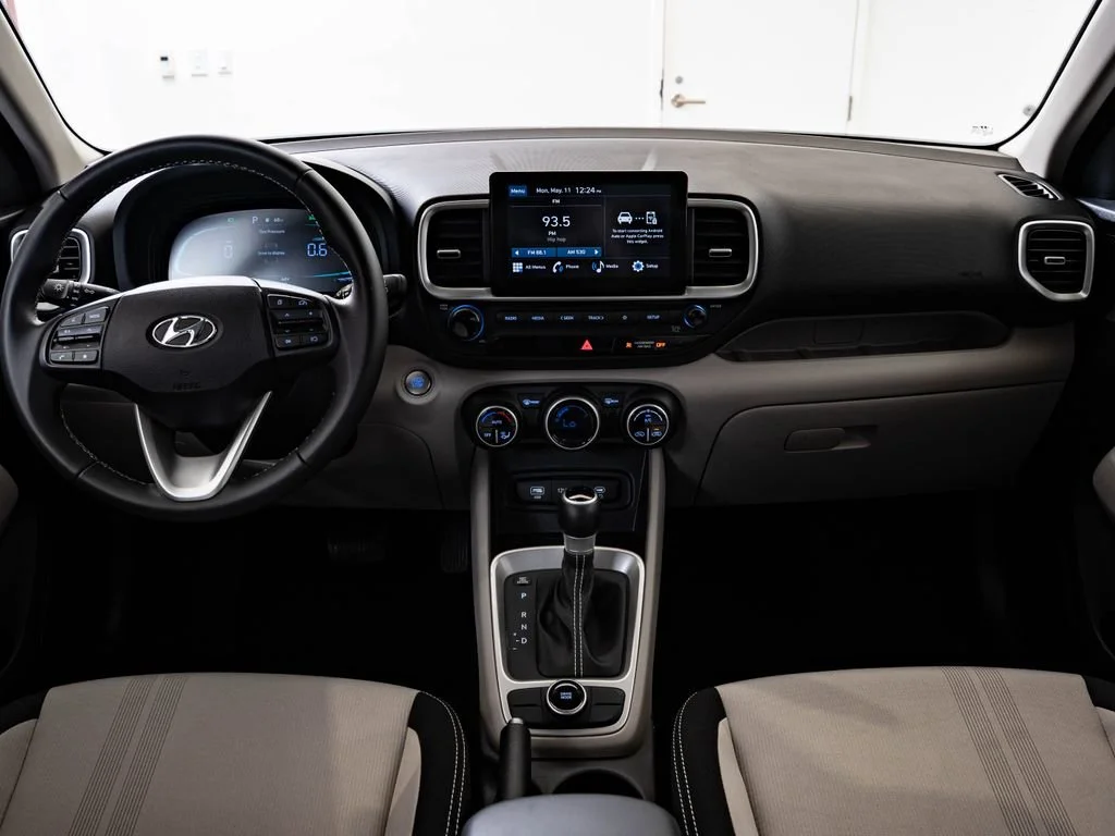 Used 2025 Mirage Green Hyundai SEL image 30