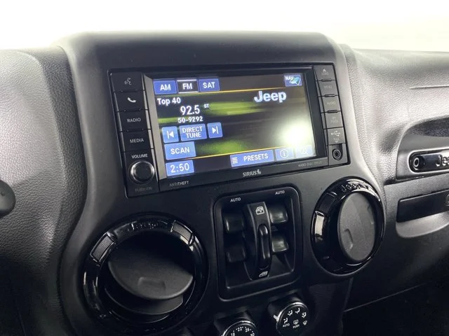 Used 2015 Black Jeep Unlimited Sahara image 25