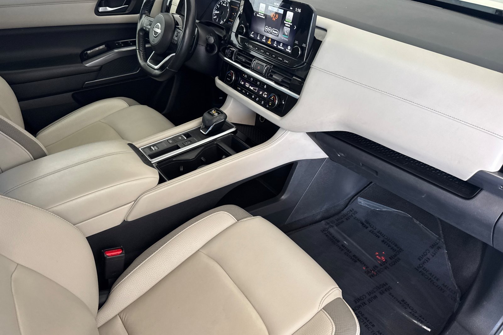 Used 2022 WHITE Nissan SL image 16