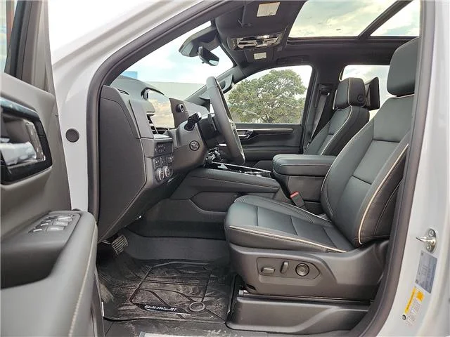 New 2027 G4J Polar White Chevrolet Premier 4x4 image 14