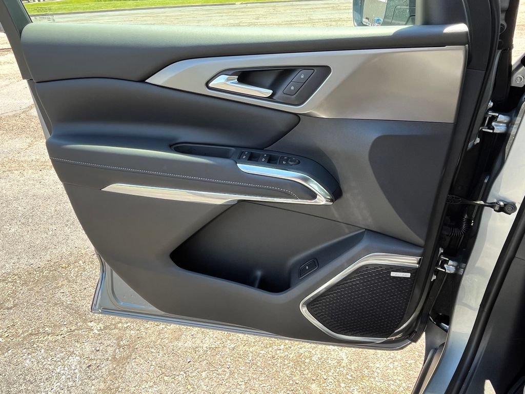 2026 Chevrolet Traverse LT - Photo 7