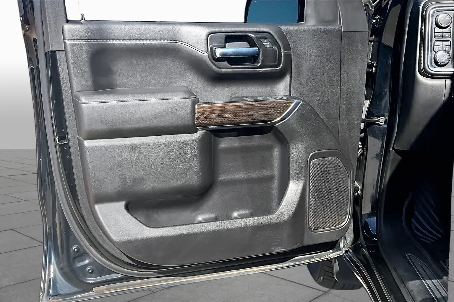 Used 2022 Black Chevrolet RST image 22