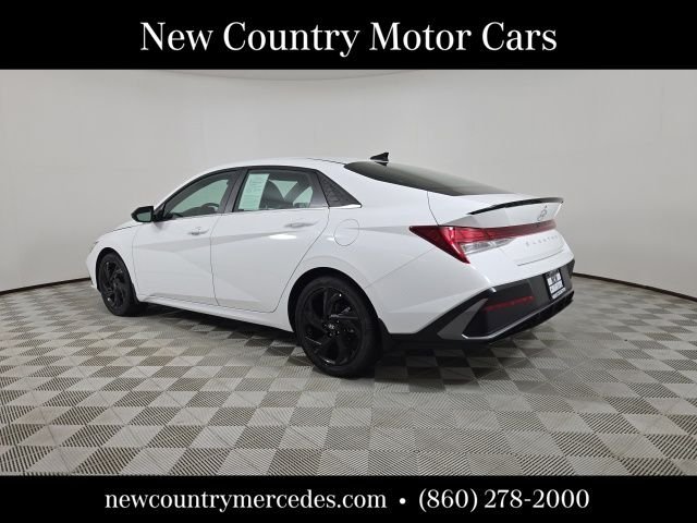 Used 2026 White Hyundai SEL Sport image 5