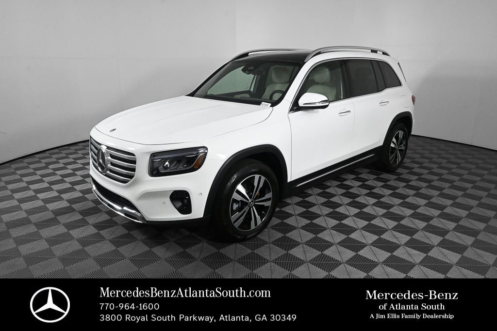 2025 Mercedes-Benz GLB GLB 250's photo