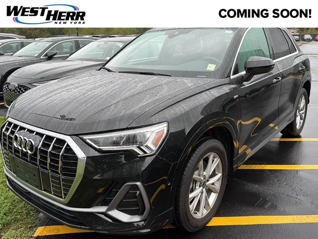 2021 Audi Q3 S line Premium Plus