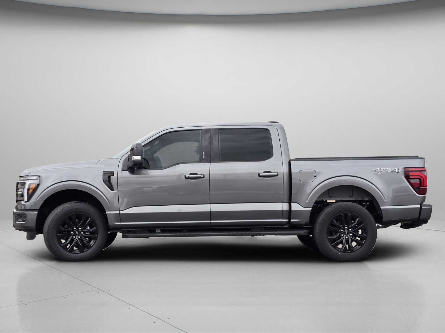 New 2026 Carbonized Gray Metallic Ford LARIAT image 24
