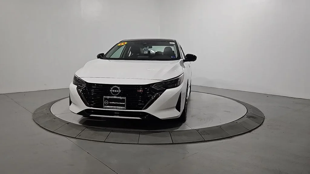 Used 2024 White Nissan SR image 10