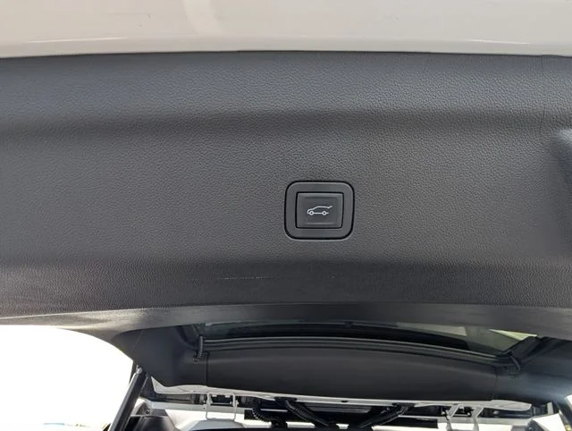 Used 2023 White Chevrolet RST image 17