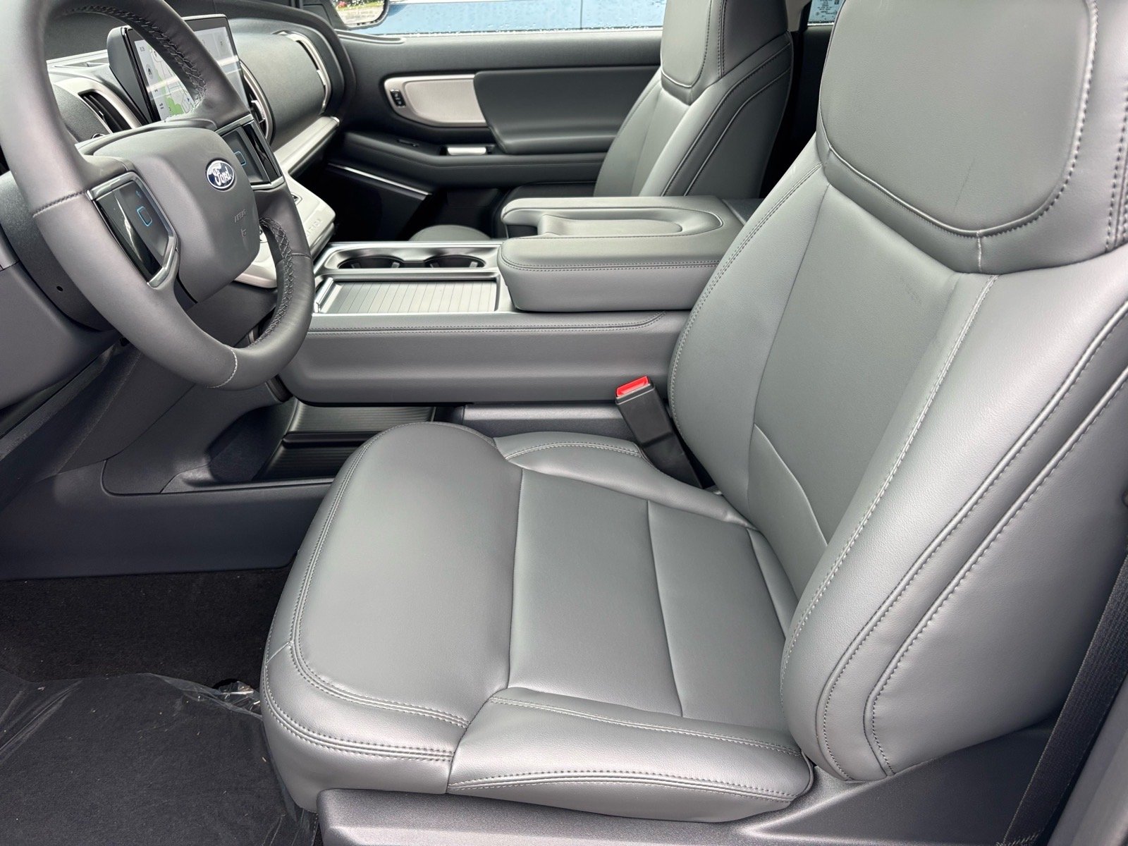 New 2027 Star White Metallic Tri-Coat Ford Active image 8