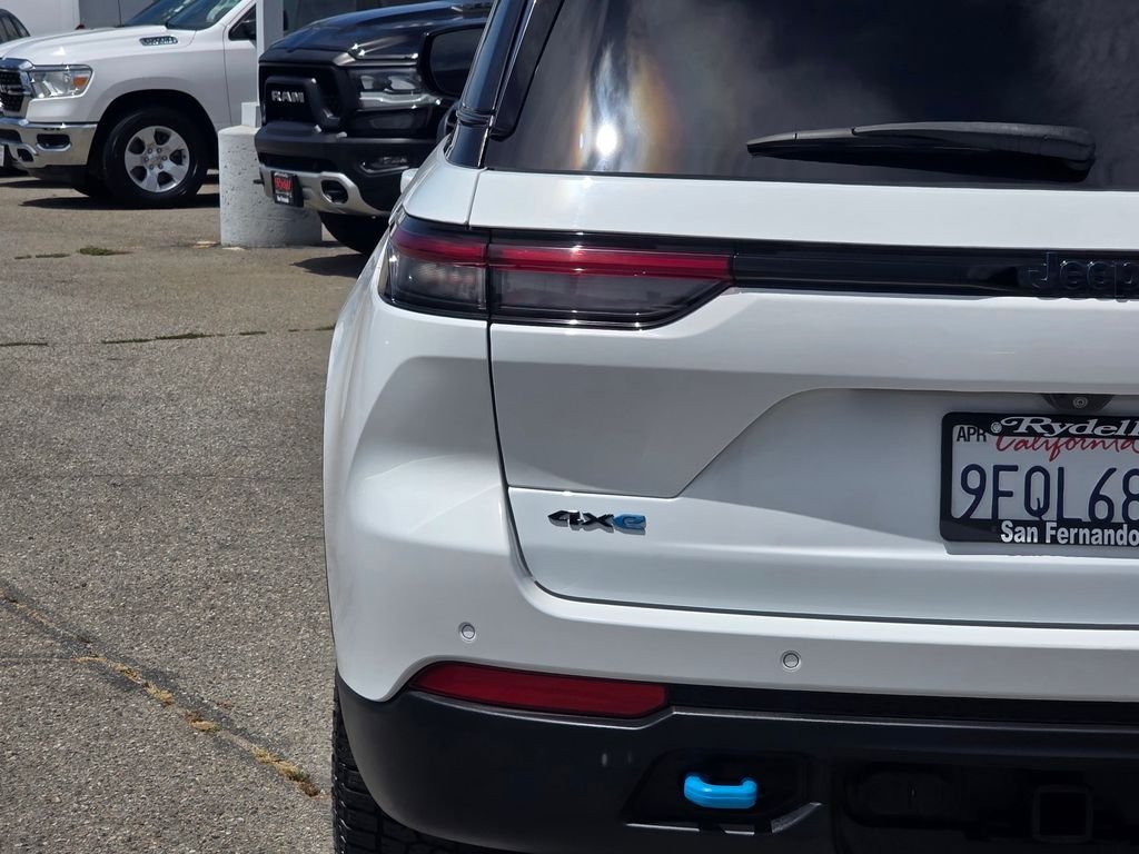Certified Used 2022 White Jeep Trailhawk 4xe image 8