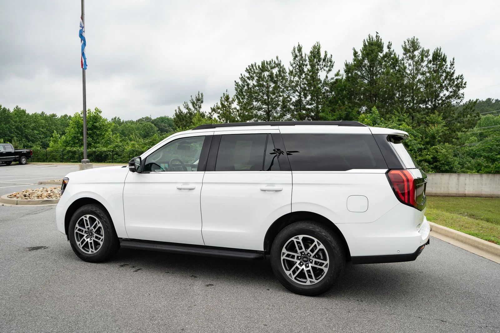 Used 2025 White Ford Active image 7