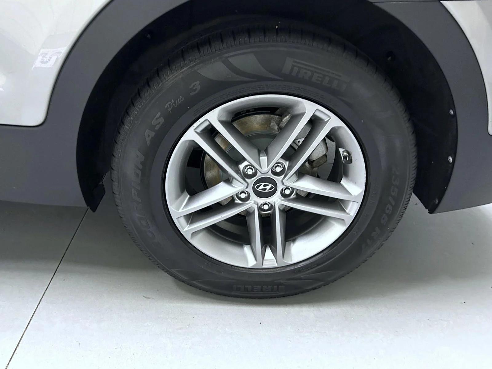 Used 2018 Gray Hyundai 2.4 Base image 22