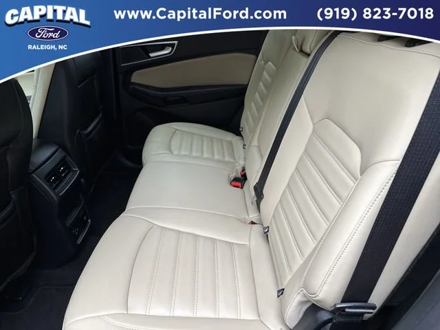 Used 2021 Red Ford SEL image 18