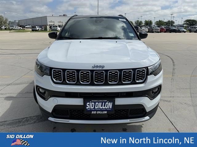 New 2026 Bright White Clear-Coat Exterior Paint Jeep Limited image 3
