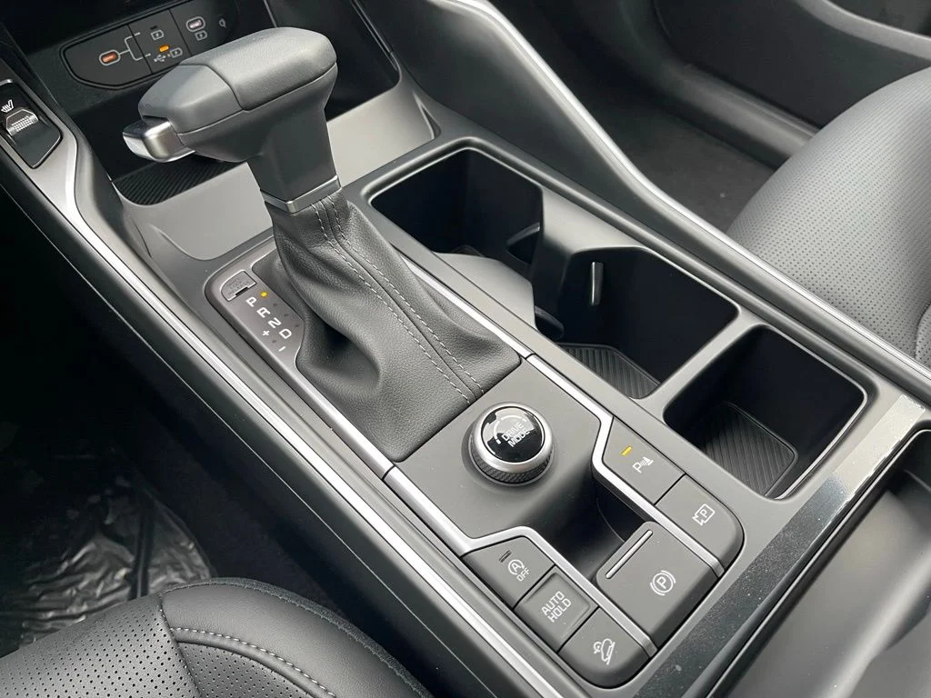 New 2026 White Kia S image 16