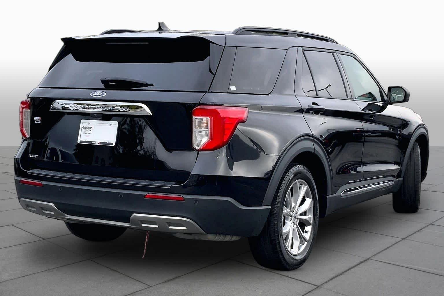 Used 2024 Agate Black Metallic Ford XLT image 12