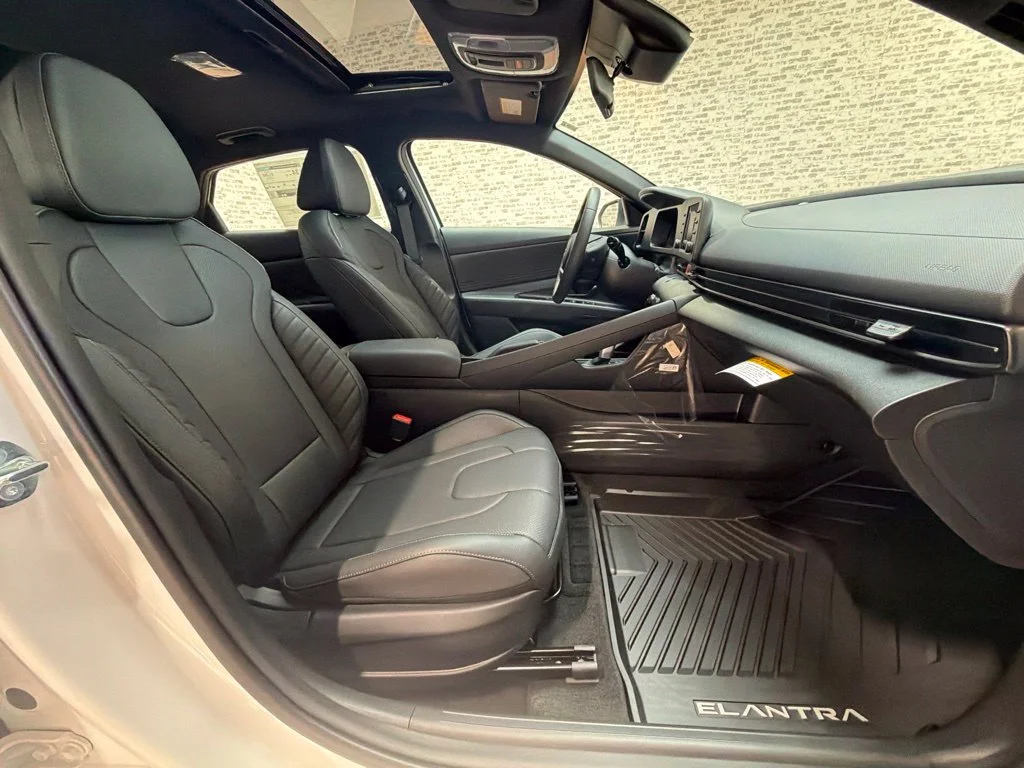 New 2026 Serenity White Hyundai SEL Sport image 11