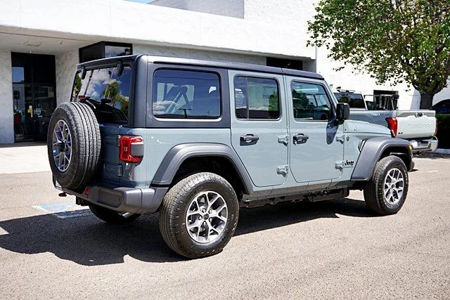 New 2026 Anvil Clear-Coat Exterior Paint Jeep Sport S image 9