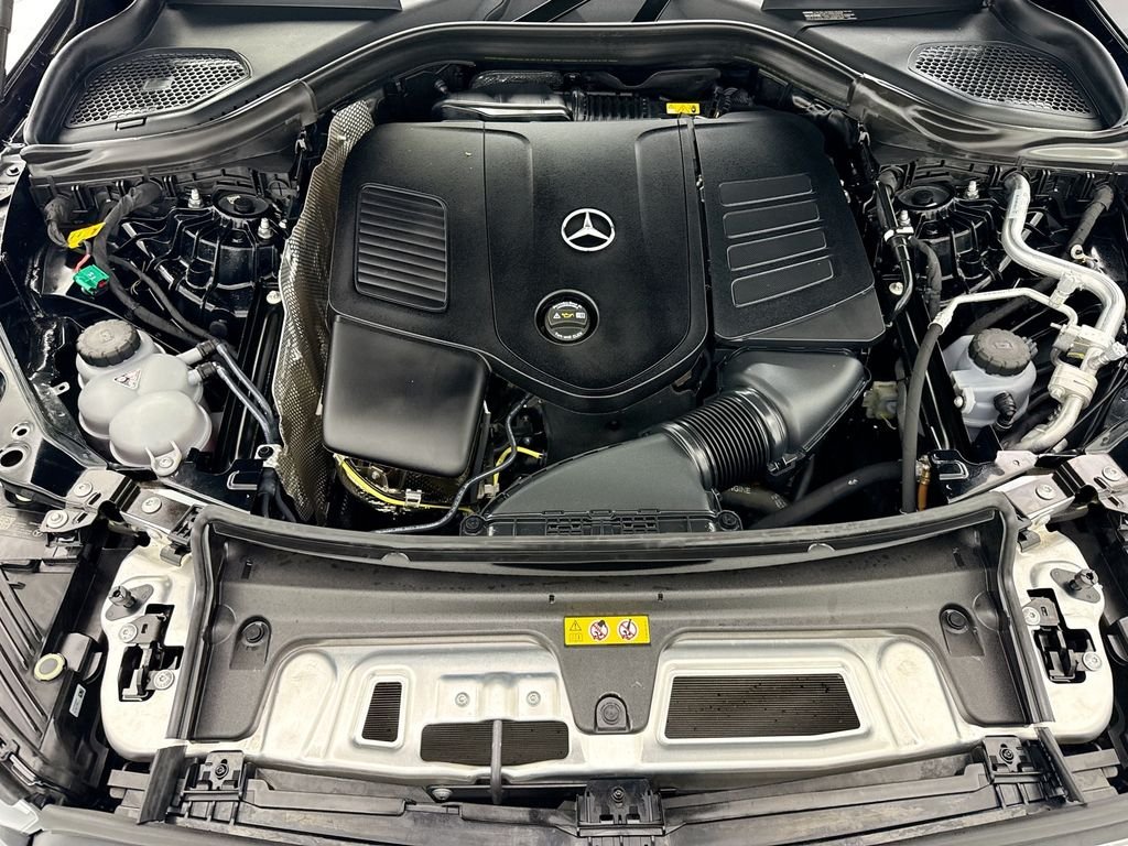 Used 2025 Black Mercedes-Benz GLC 350e image 29