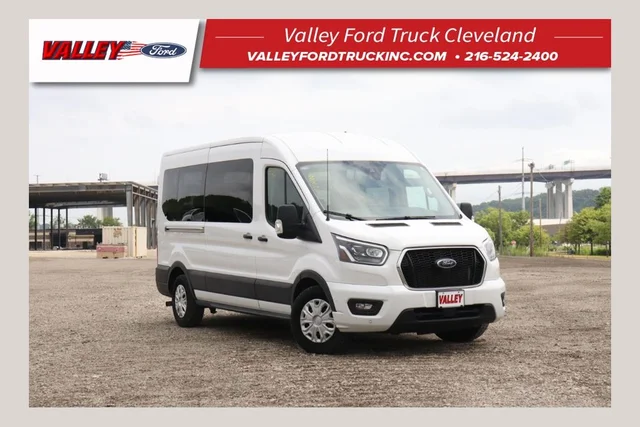 2023 Ford Transit-350 15 PASS XLT
