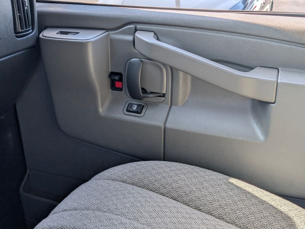 Used 2025 Black Chevrolet LS image 23