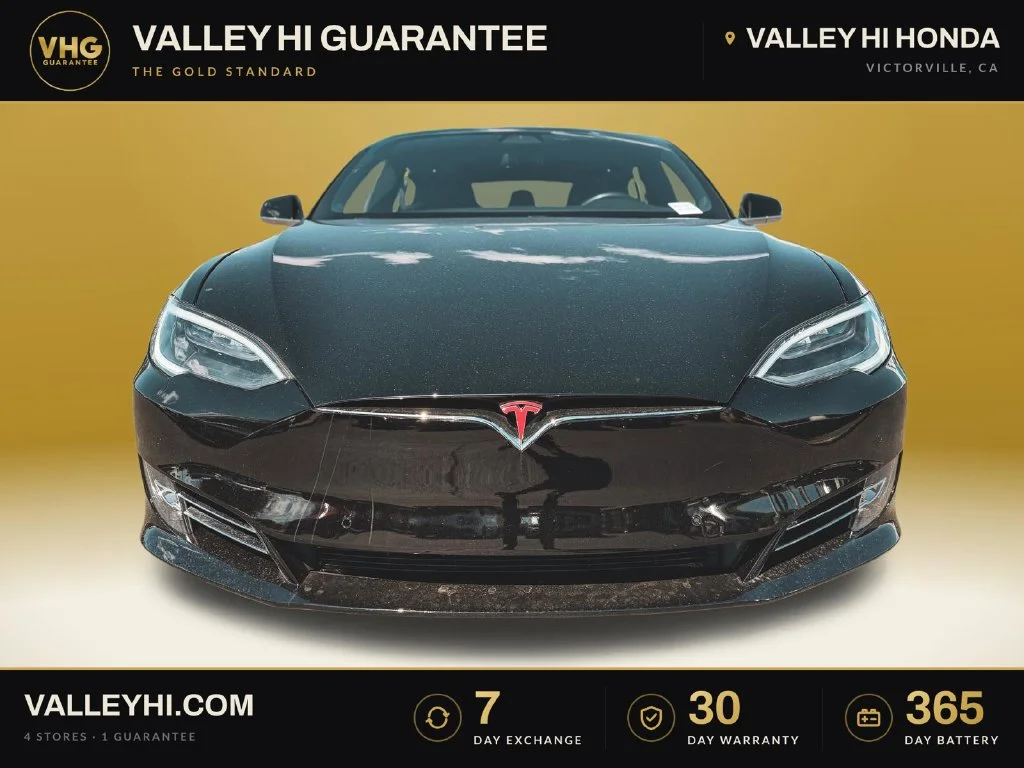Used 2018  Tesla  image 2