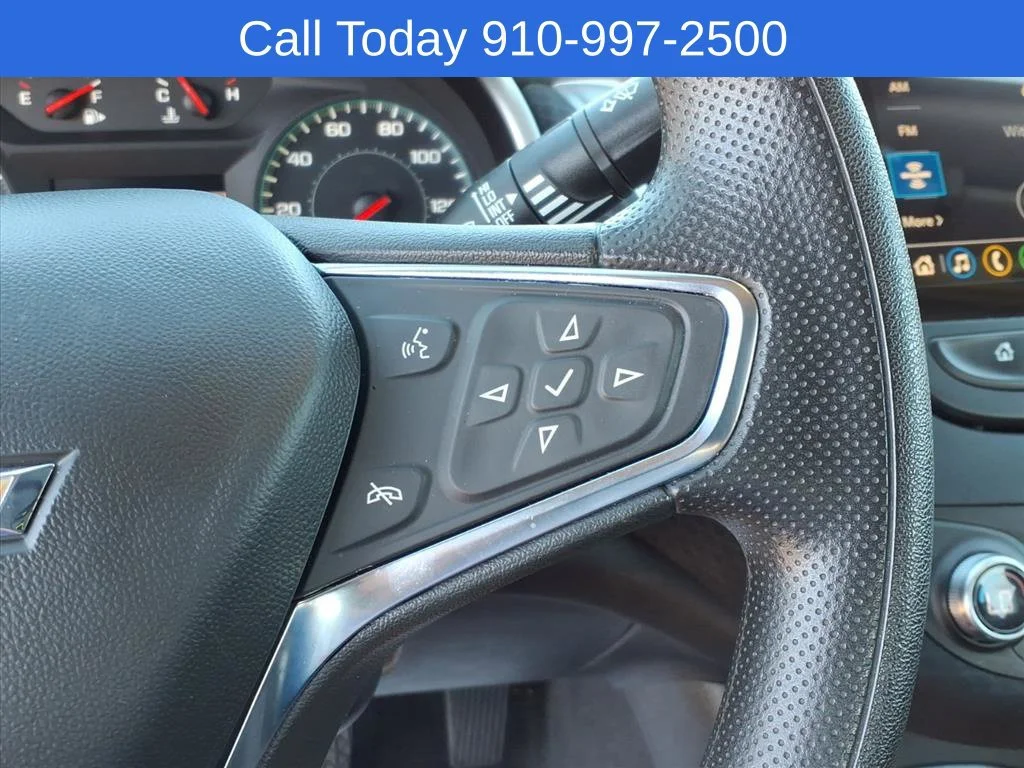 Used 2025 Mosaic Black Metallic Chevrolet 1LT image 28