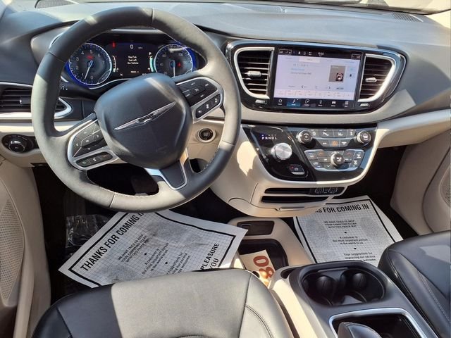 Used 2024 White Chrysler Touring L image 15