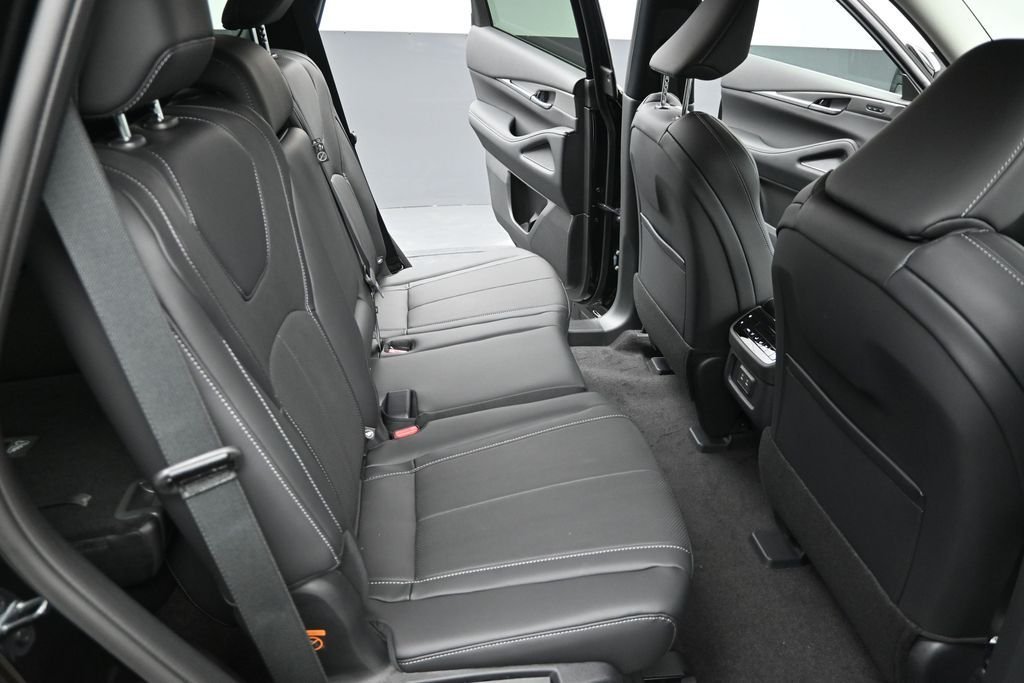 New 2027 BLACK OBSIDIAN INFINITI Pure AWD image 15
