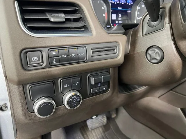 Used 2021 Gray GMC SLT image 20