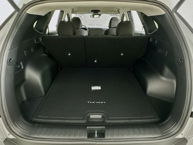 New 2026 Hyundai TUCSON SEL