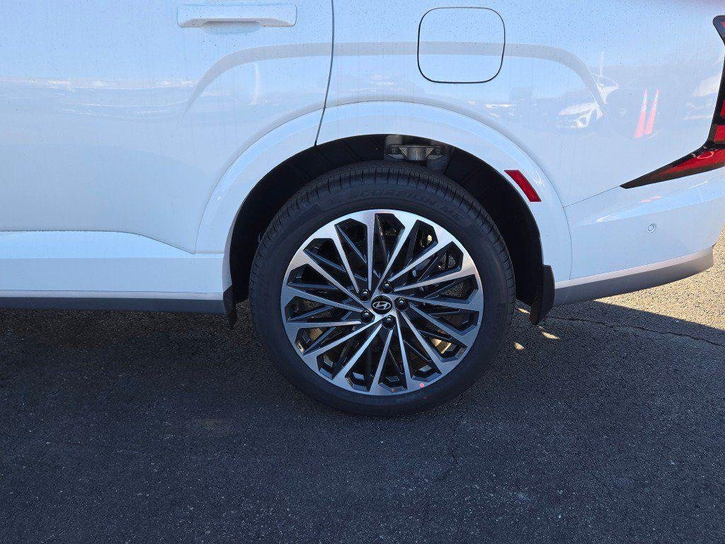 New 2026 White Hyundai Calligraphy AWD image 17