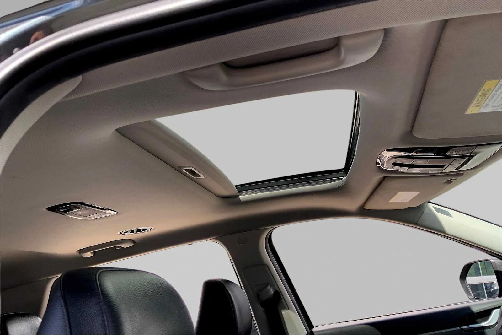 Used 2021 Rainforest Hyundai SEL image 13