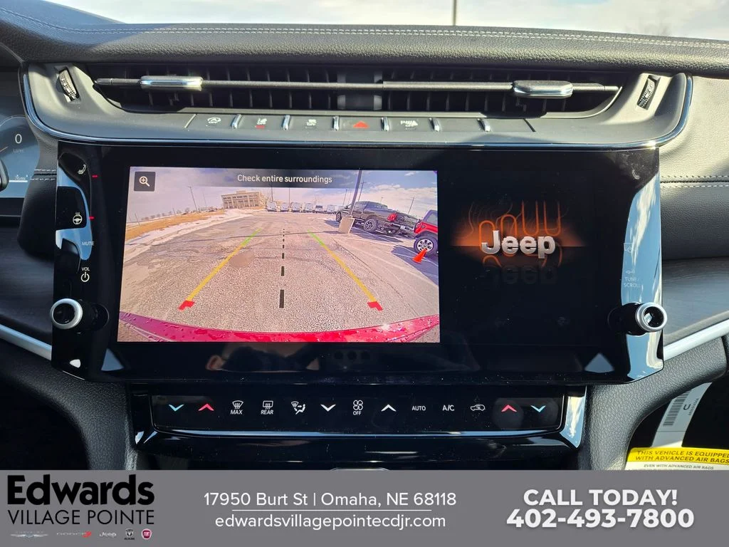 New 2026 Velvet Red Pearl-Coat Exterior Paint Jeep Laredo Altitude image 20