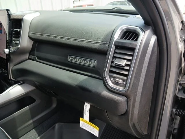 New 2026 Ceramic Gray Clear-Coat Exterior Paint RAM Laramie image 31