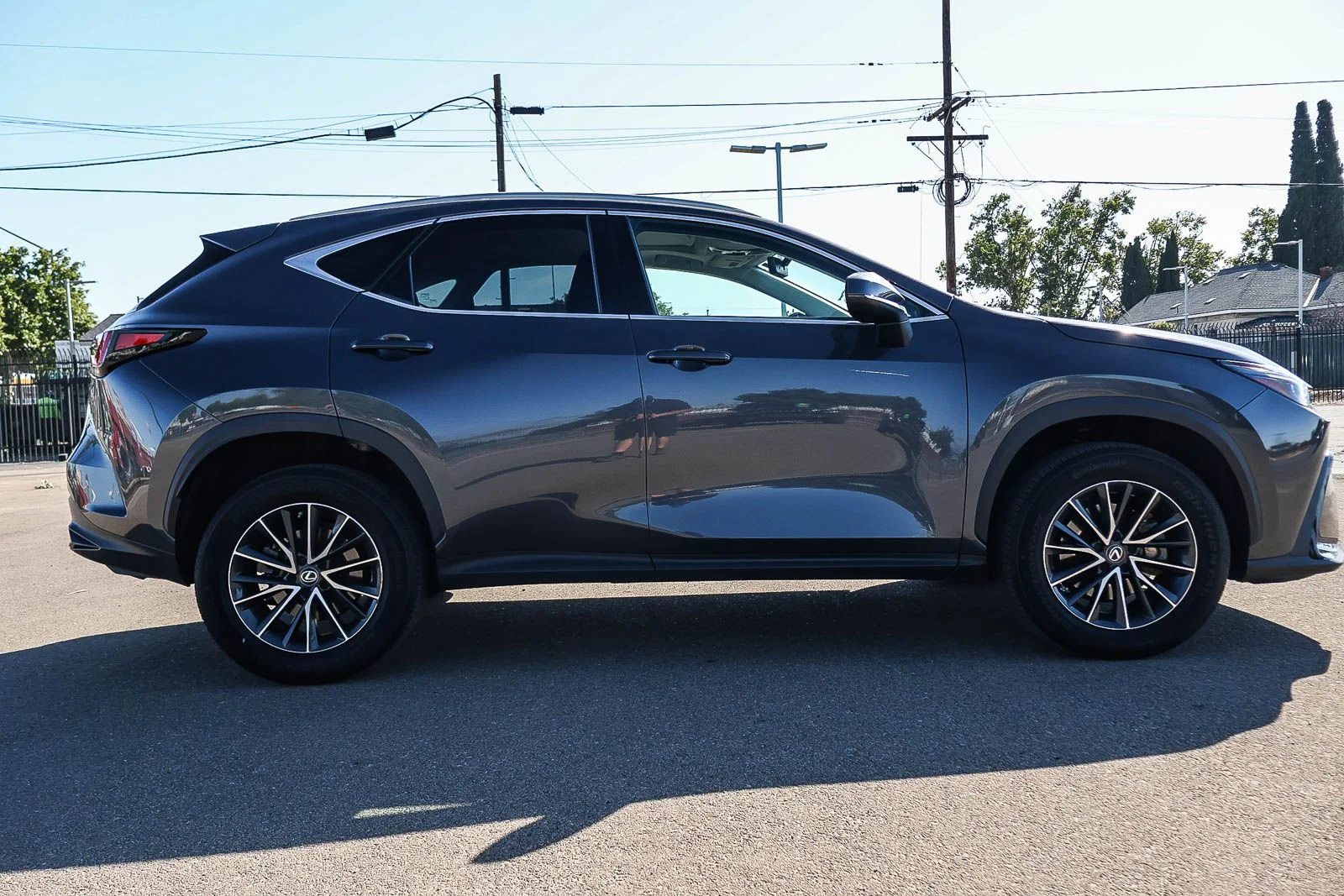 Used 2022 Gray Lexus 350h Base image 4