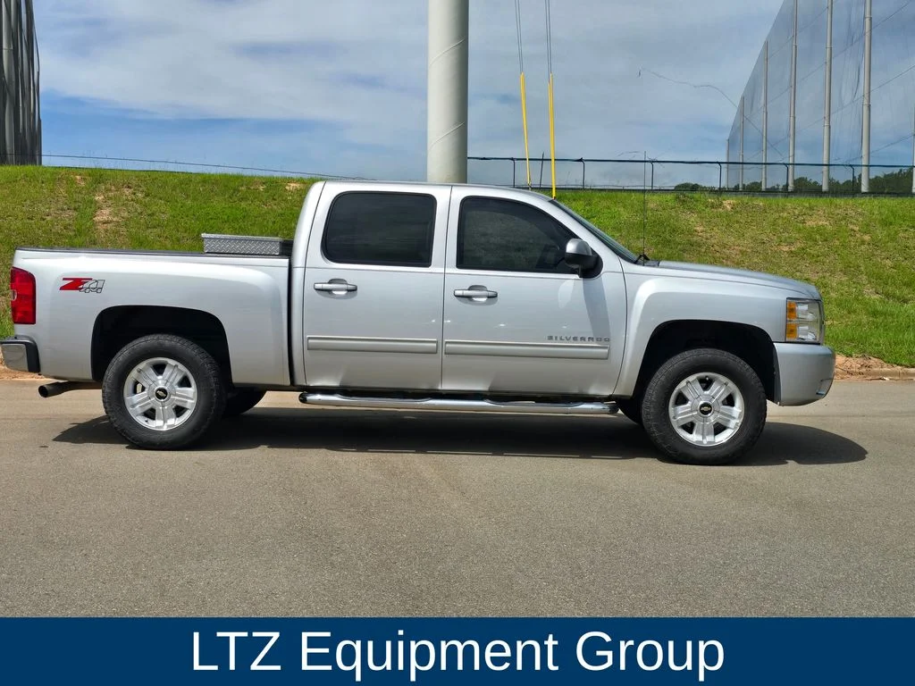 Used 2013 Silver Chevrolet LTZ image 2