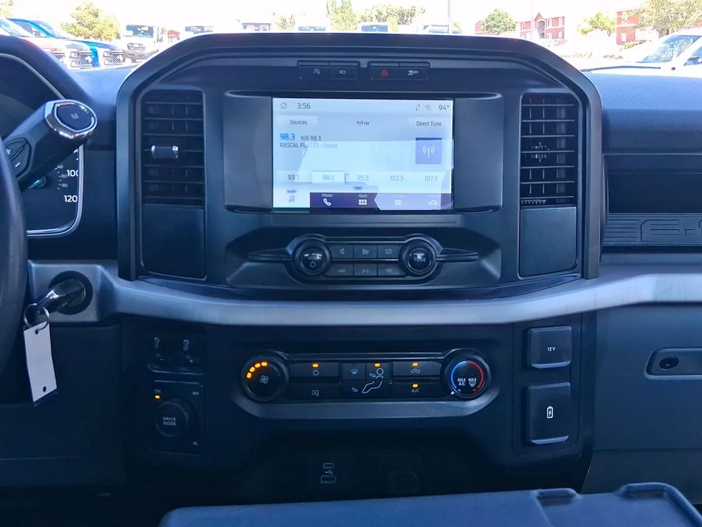 Used 2022 Oxford White Ford XL image 18