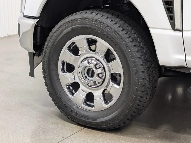 New 2026 Oxford White Ford F-250® Lariat® image 40