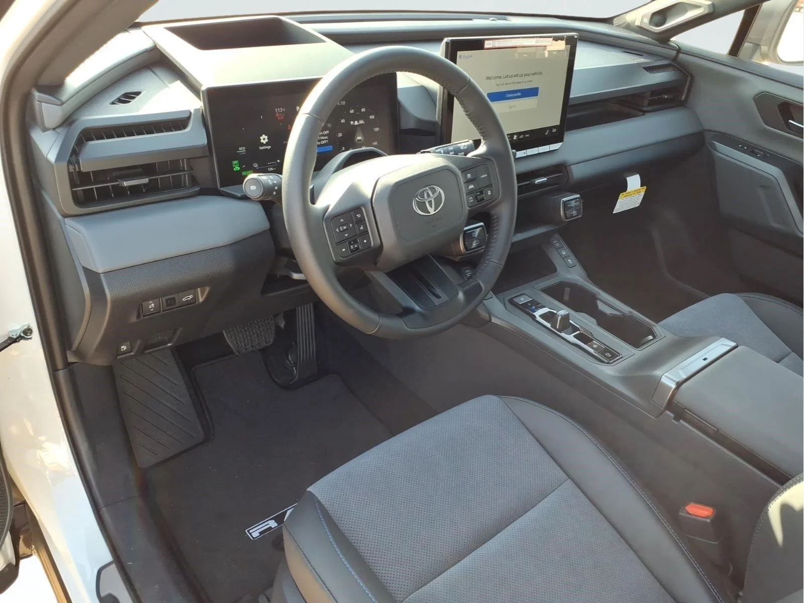 New 2026 Wind Chill Pearl with Midnight Black Metallic roof Toyota XSE image 17