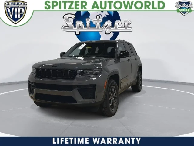 New 2027 Sting-Gray Clear-Coat Paint Jeep Laredo Altitude image 8