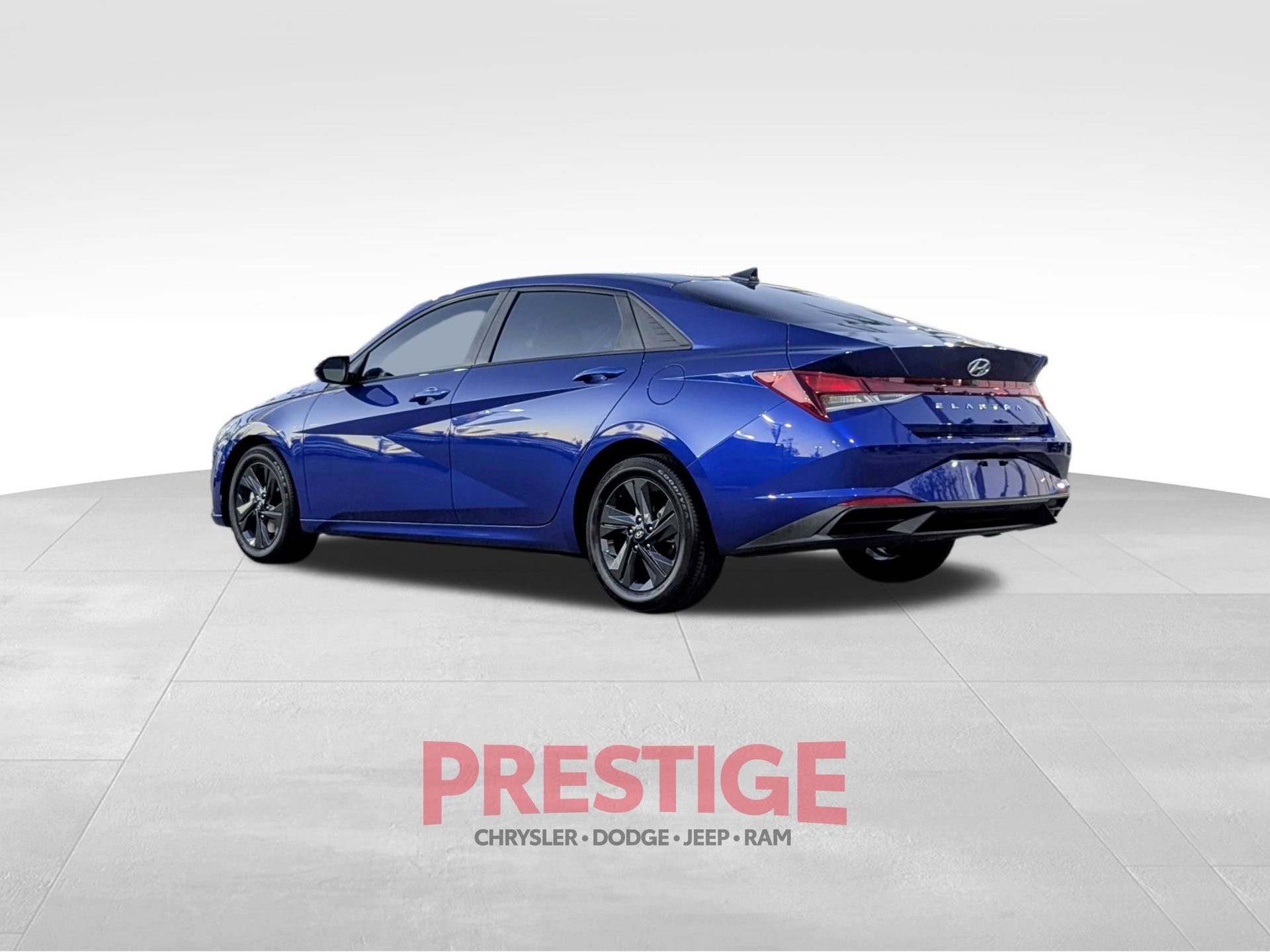 Used 2023 Blue Hyundai SEL image 9