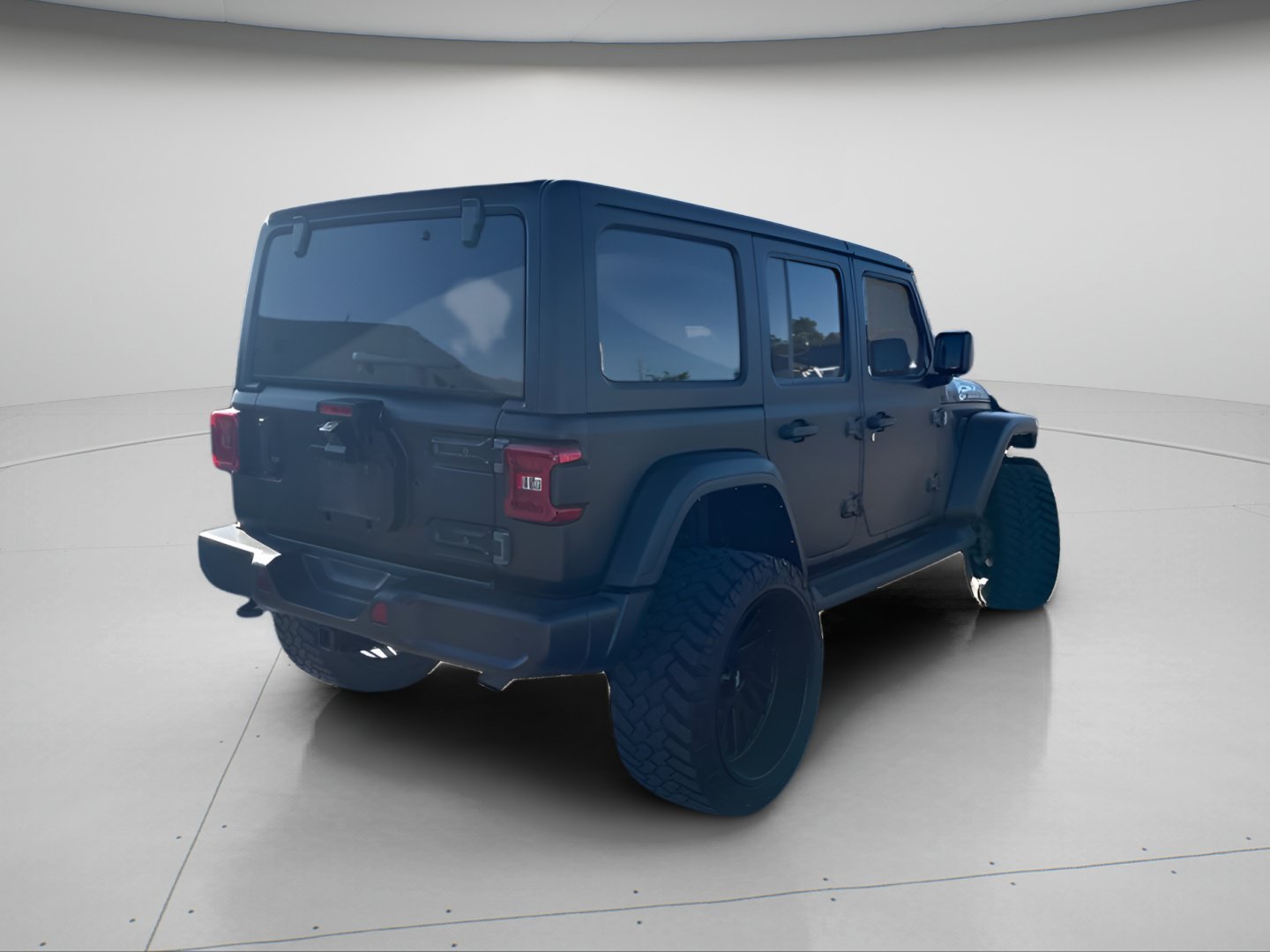 Used 2024 Anvil Clear Coat Jeep Sahara image 5