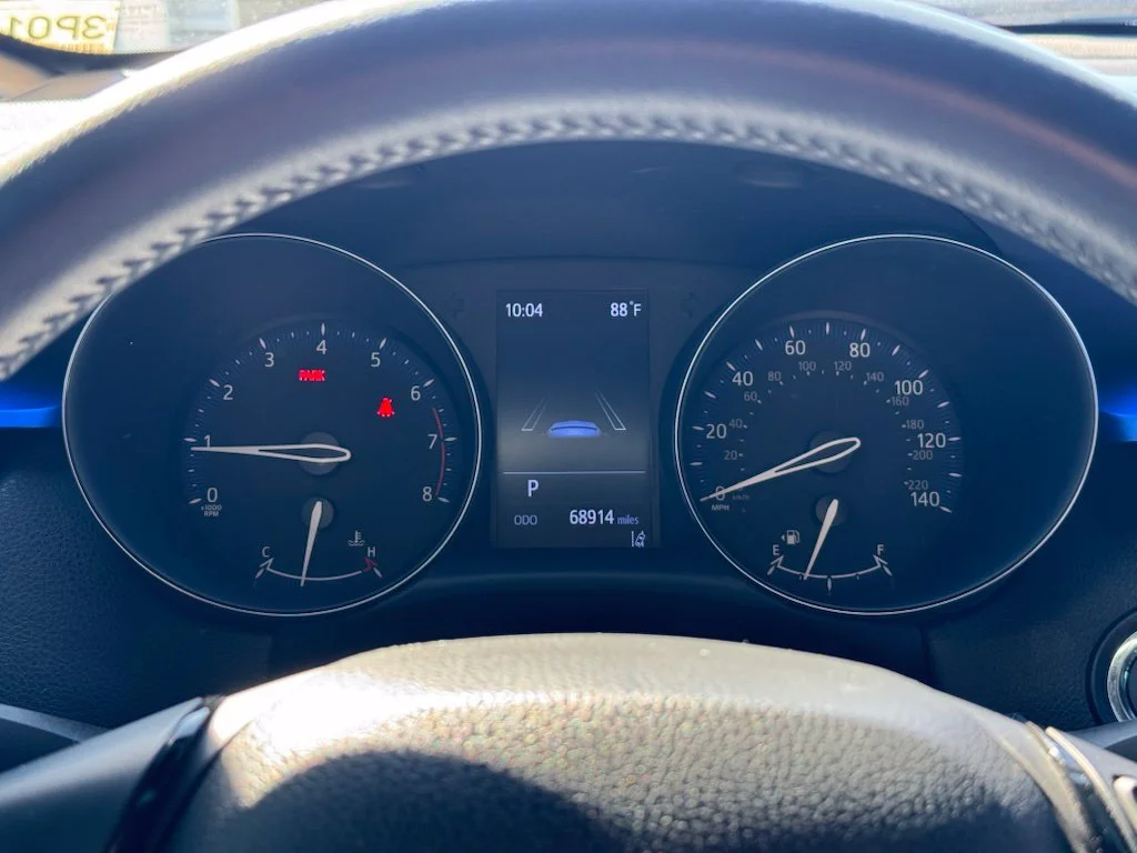 Used 2020 Black Toyota XLE image 13